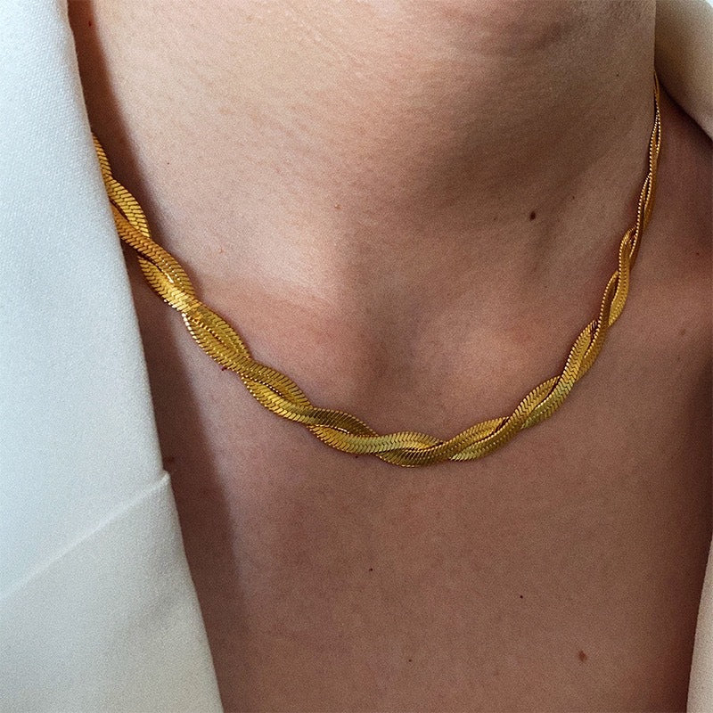 Titanium Steel Design Simple Elegant High-end Non-fading Cross Necklace for Women Trendy Internet Celebrity Minimalist Style Collarbone Chain