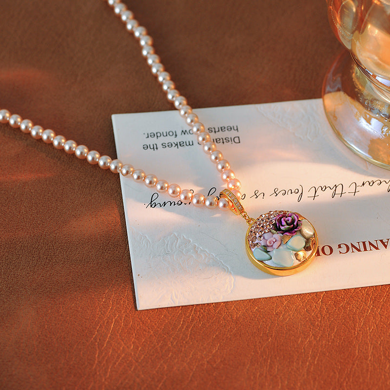 Oil Painting Style Pearl Necklace for Women New Chinese Style National Style Flower Artistic Retro 2025 New Niche Design Clavicle Chain