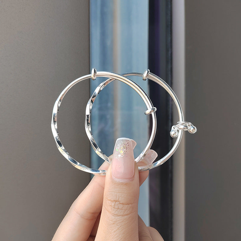 Japanese and Korean Adjustable Wave Pattern Bell Bracelet for Women, Niche Simple Versatile Solid Braided Hand Jewelry, Light Luxury