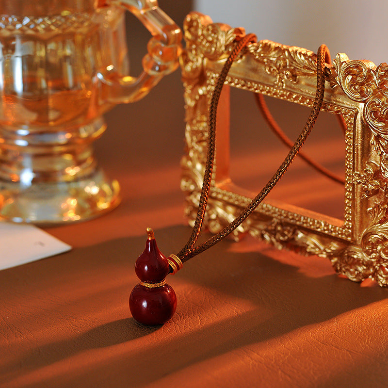 New Chinese Style Oil Drop Gourd Sweater Chain for Women, High-End Long Luxury Niche Fashionable Versatile Necklace