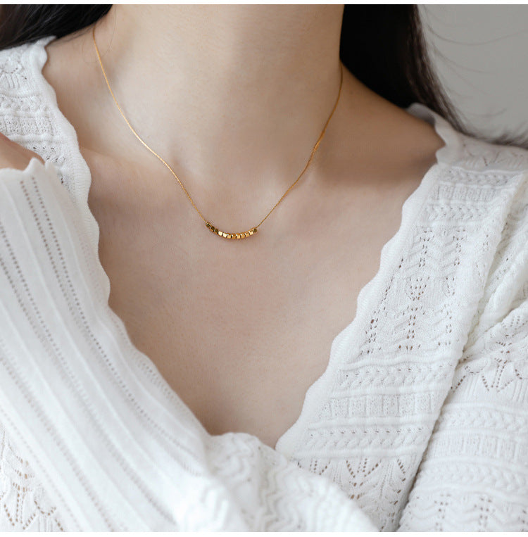 Minimalist Double-Layer Beaded Necklace for Women, Fashionable and Elegant, Exquisite Layered Jewelry, Autumn and Winter Sweater Chain