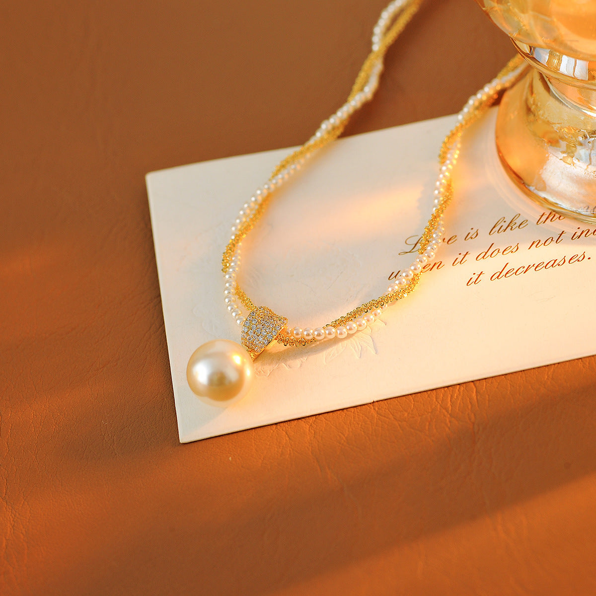 New High-End Light Luxury Niche Pearl Necklace Accessory for Women, Everyday Versatile Collarbone Chain