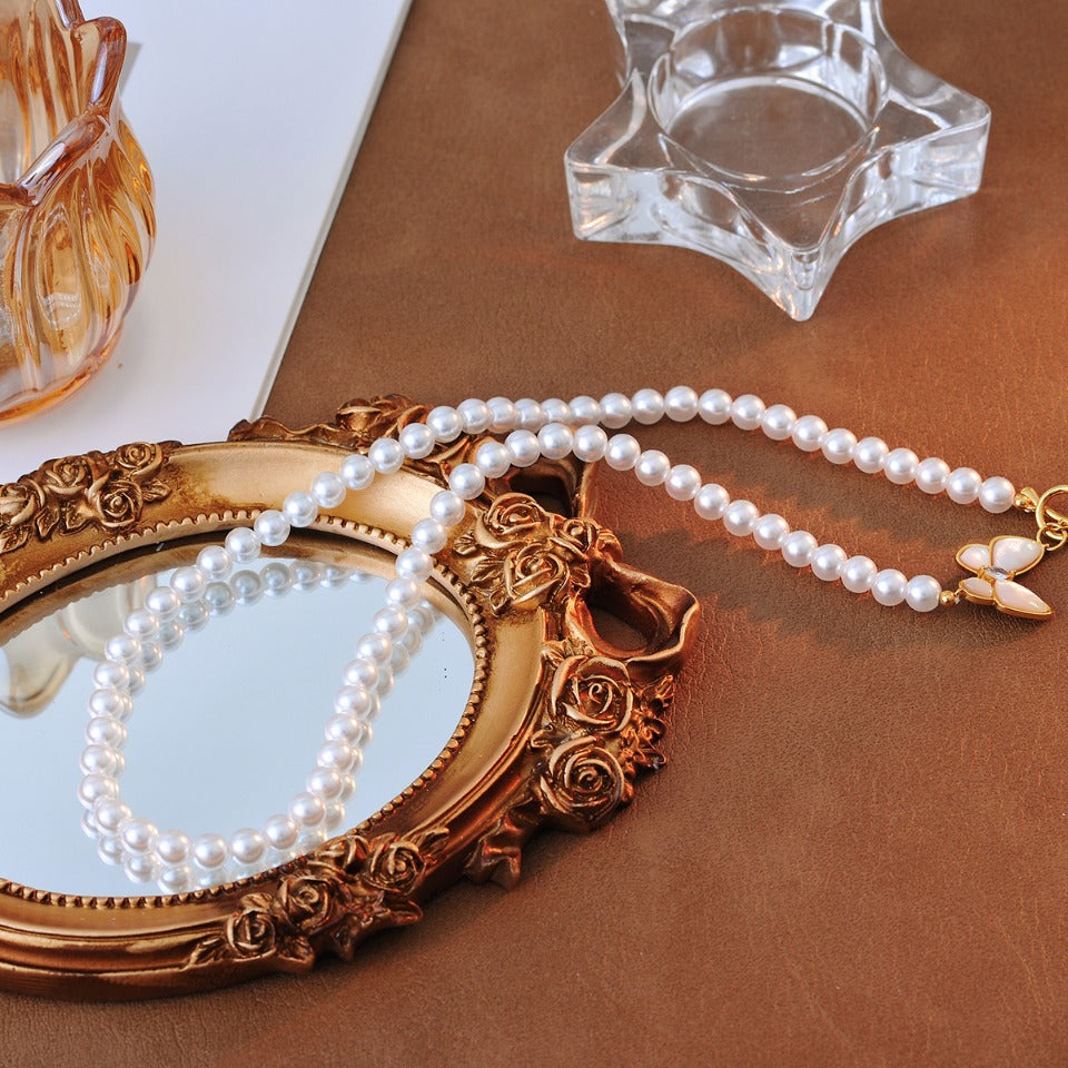 European and American INS Fashion New OT Buckle Butterfly Shell Pearl Necklace for Women Versatile High-end Light Luxury Exquisite Choker