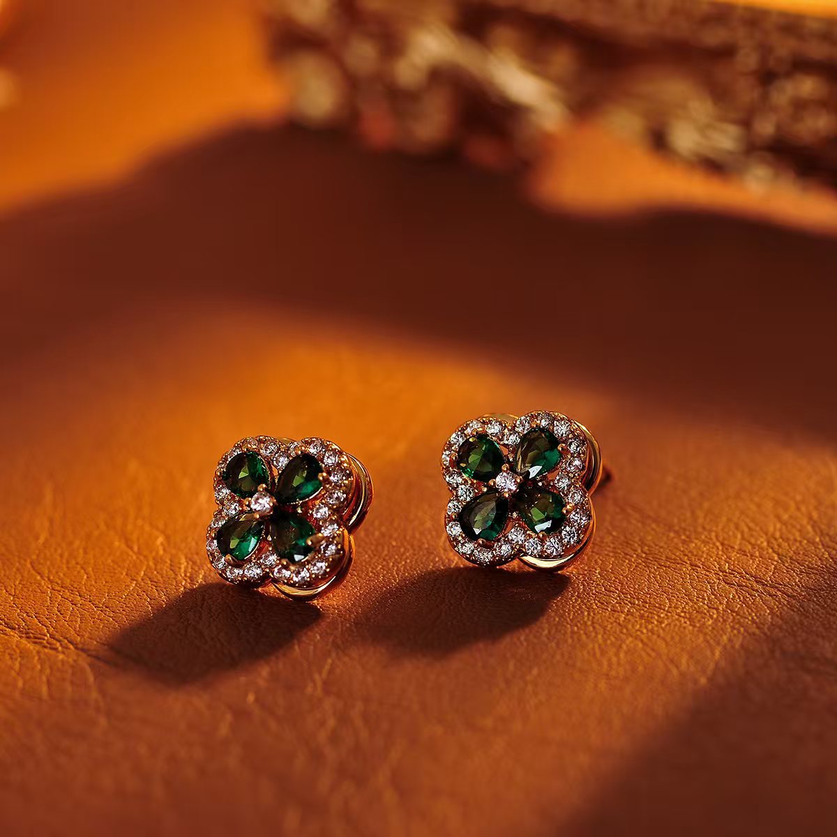 Green Four-Leaf Flower Earrings Necklace Fashionable Versatile 2025 New Earrings Necklace for Women Trendy