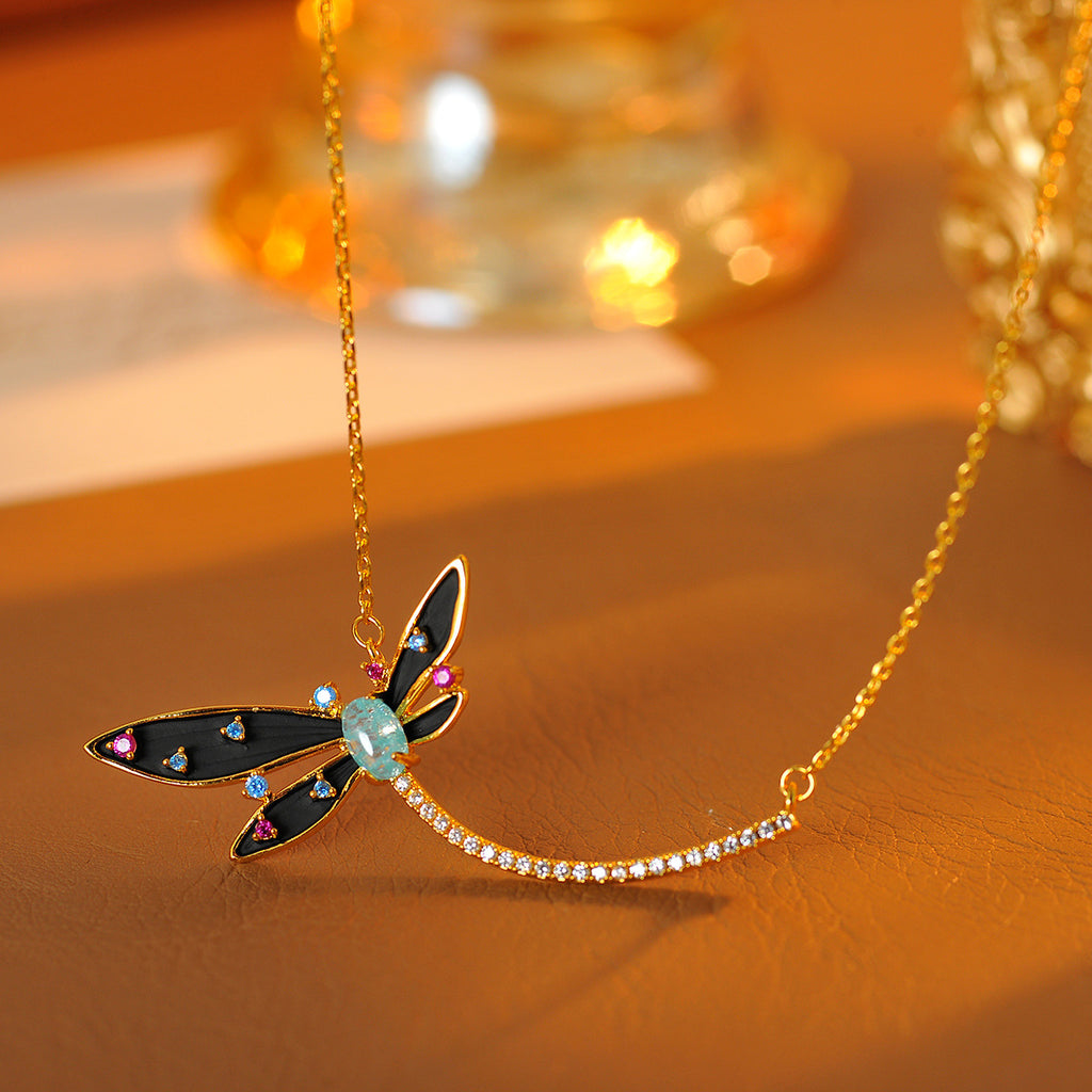 Niche Personality Zircon Inlaid Dragonfly Necklace for Women New Trendy Fashion Exquisite High-end Clavicle Chain