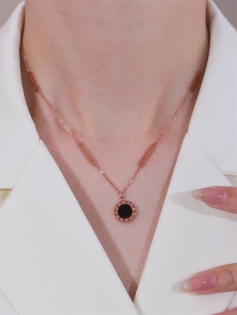 Black and White Double-Sided Roman Numeral Disc Collarbone Chain Necklace for Women Rose Gold Design Sense Internet Celebrity Versatile Body Accessory
