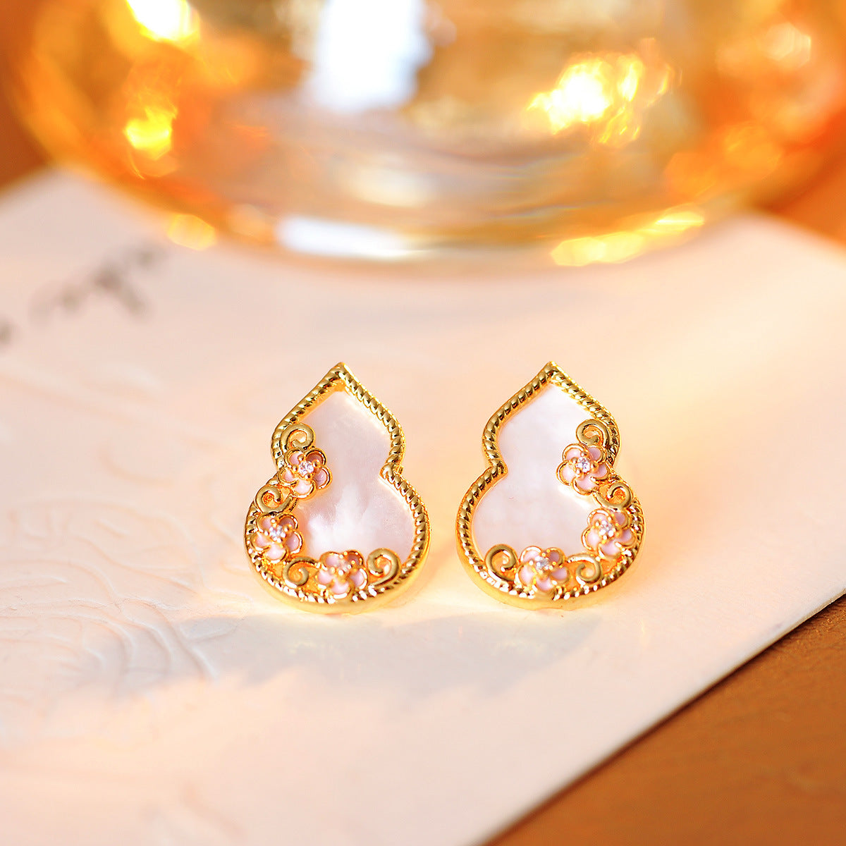 Natural Shell Gourd Pendant Pearl Necklace 2025 New Style Small Rice Bead Choker Light Luxury High-end Feel