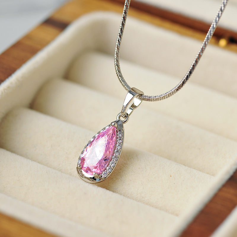 New Water Drop Shape Luxurious Elegant Cluster Zirconia Sparkling Colorful Zircon Pendant for Women Fashionable Exquisite Collarbone Chain Necklace