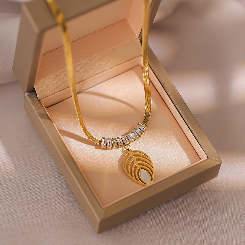 Titanium Steel Oval Leaf Fashion Jewelry Set Elegant Necklace and Earring Set Cute Fashion Jewelry Set