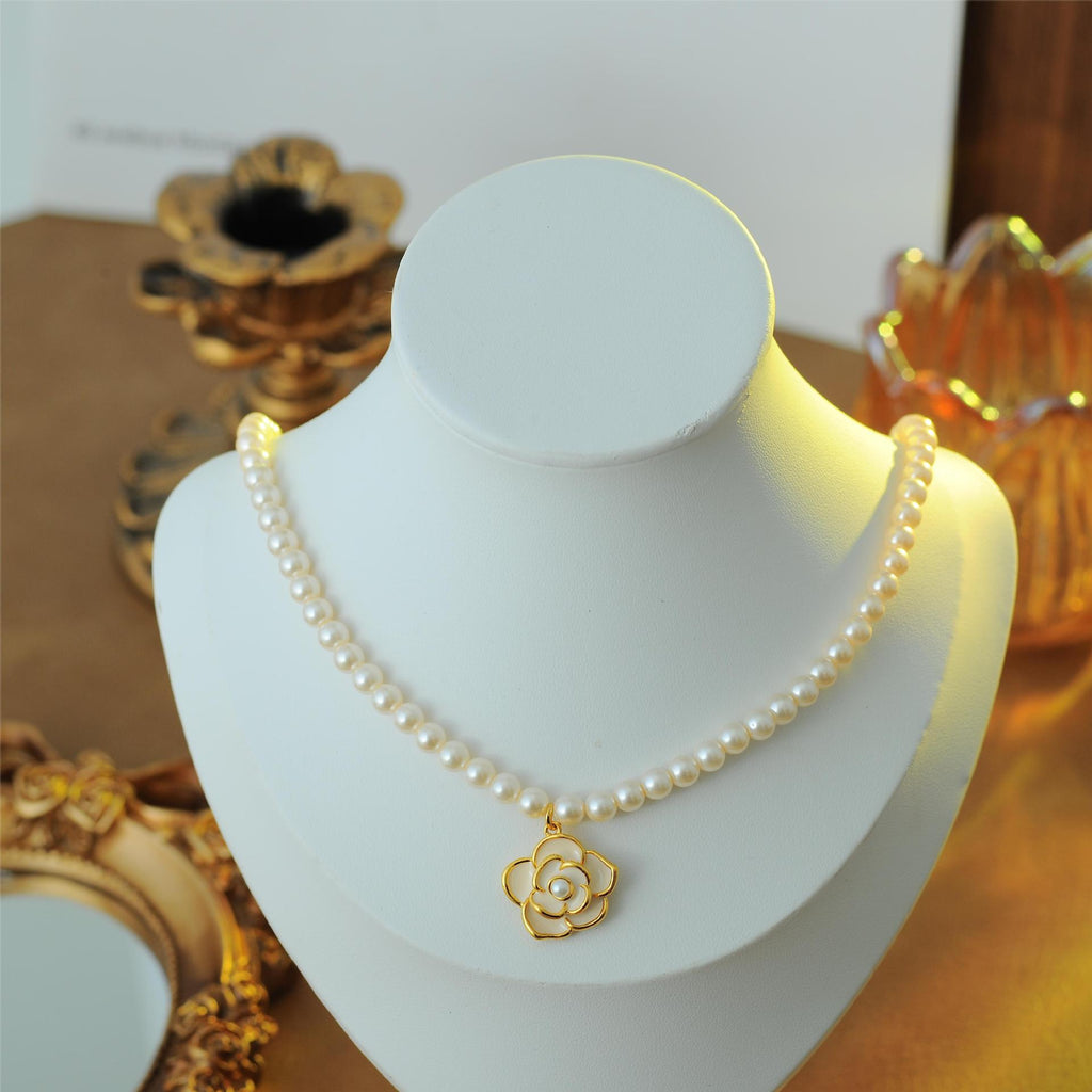 French Style High-End Imitation Shijia True Round Pearl Necklace Elegant Light Luxury Camellia Necklace Vintage A10049