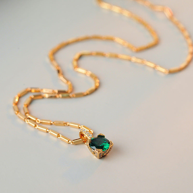 Japanese and Korean Light Luxury Style Niche Design Subtle Vintage Emerald Pendant Fashion Versatile Collarbone Necklace Internet Celebrity Style