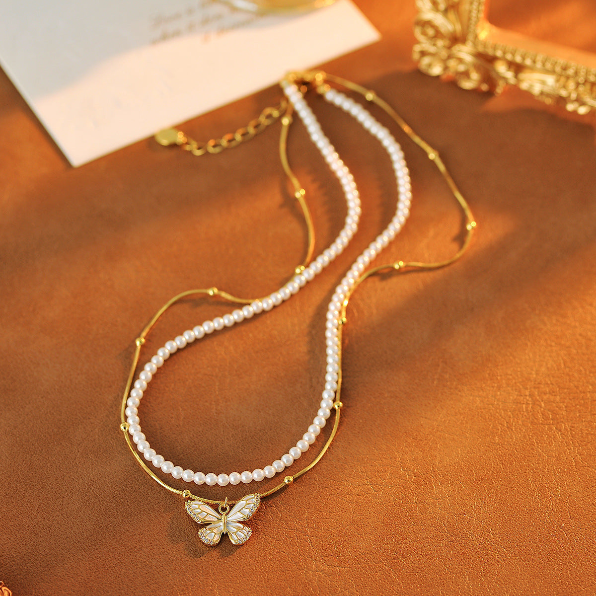 Butterfly Double Layer Necklace Pendant Fashion Versatile Collarbone Chain Light Luxury High-end Sense Elegant Jewelry