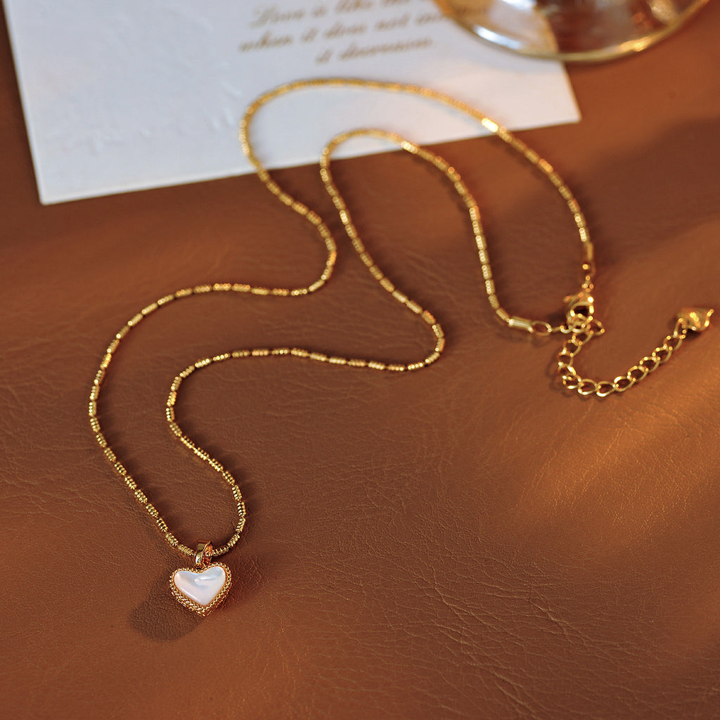 Light Luxury Niche Natural Mother-of-Pearl Heart Pendant Sweater Chain Exquisite Necklace Double-Sided Wear Collarbone Chain