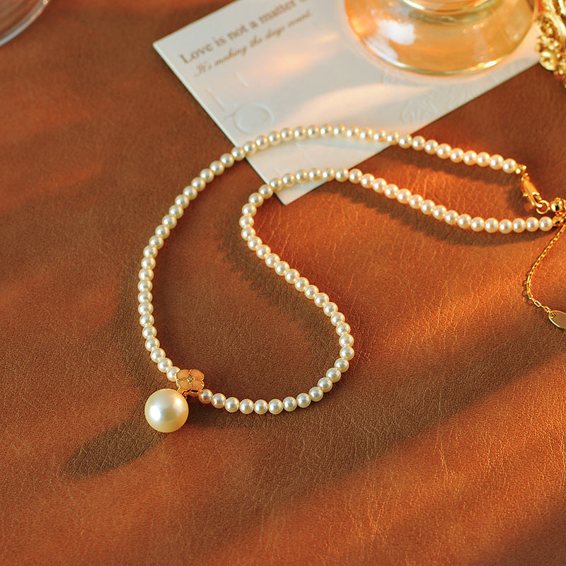 New Pearl Necklace Elegant Temperament Four-Leaf Clover Light Luxury Niche High-End Simple Fashion Collarbone Chain for Women