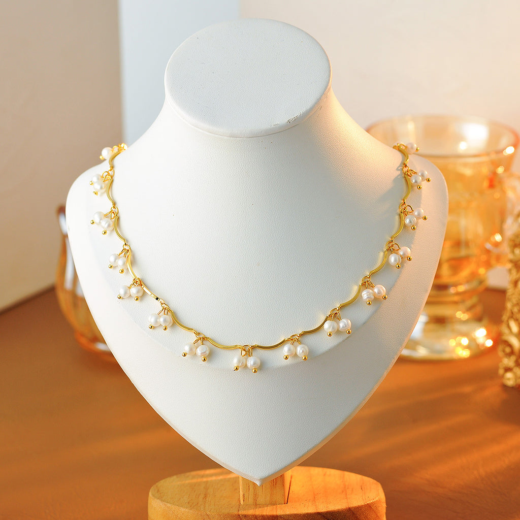 Freshwater Pearl Necklace Elegant Beaded Exquisite Niche Design Sense Choker New Clavicle Chain