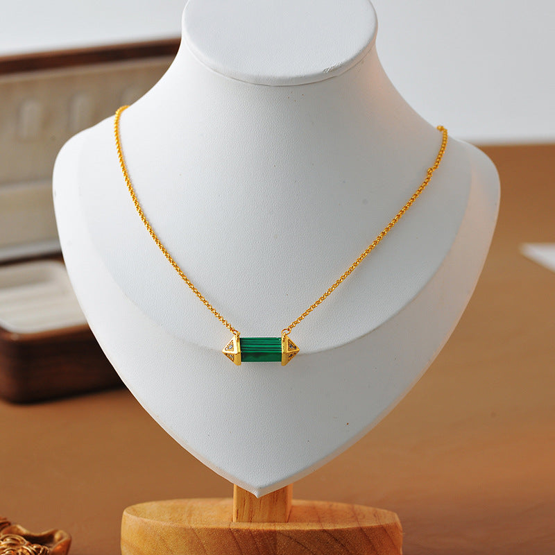 European and American Style Simple Geometric Emerald Malachite Inlaid Diamond Necklace Fashion High-end Personality Necklace One Piece