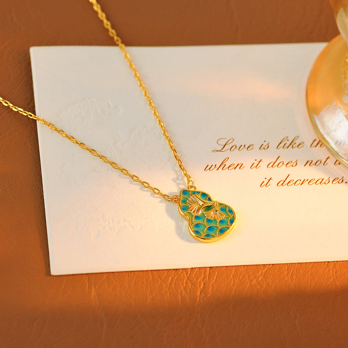 New Chinese Style Vintage Enamel Celadon Color Gourd Pendant Necklace for Women Light Luxury Versatile