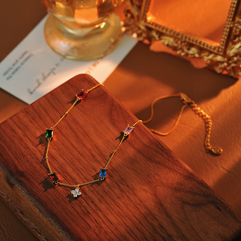 Live Hot-Selling Multicolored Sugar Cube Zircon Necklace for Women, Light Luxury Niche Design, High-End Clavicle Chain with Four-Leaf Clover Pendant