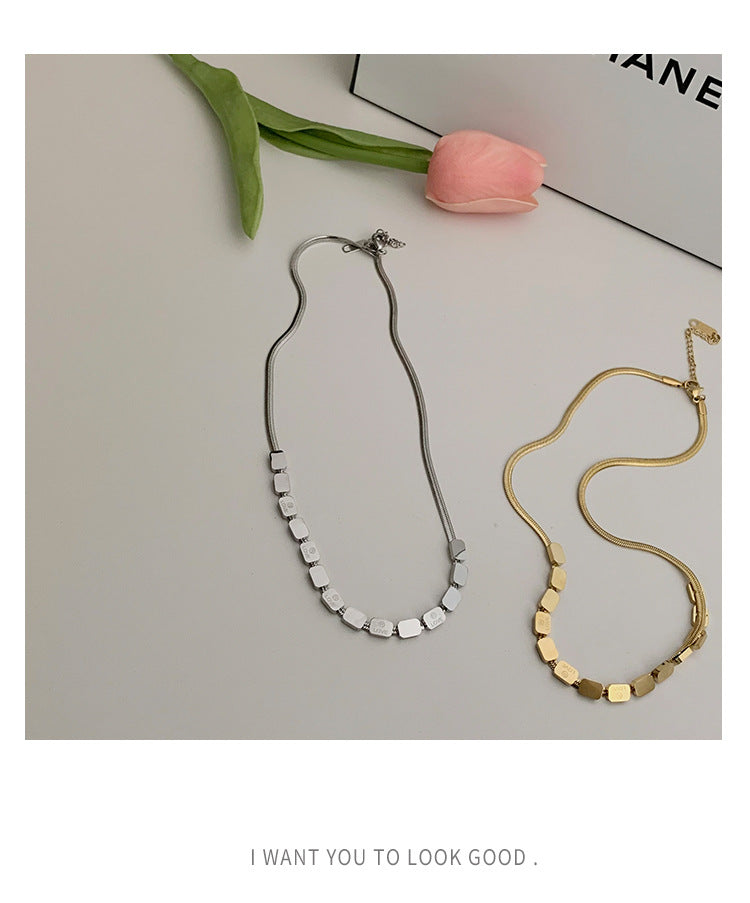 Minimalist Personality Design Small Square Snake Bone Chain Necklace for Women Ins Trend Light Luxury Niche Collarbone Chain Short Neck Chain