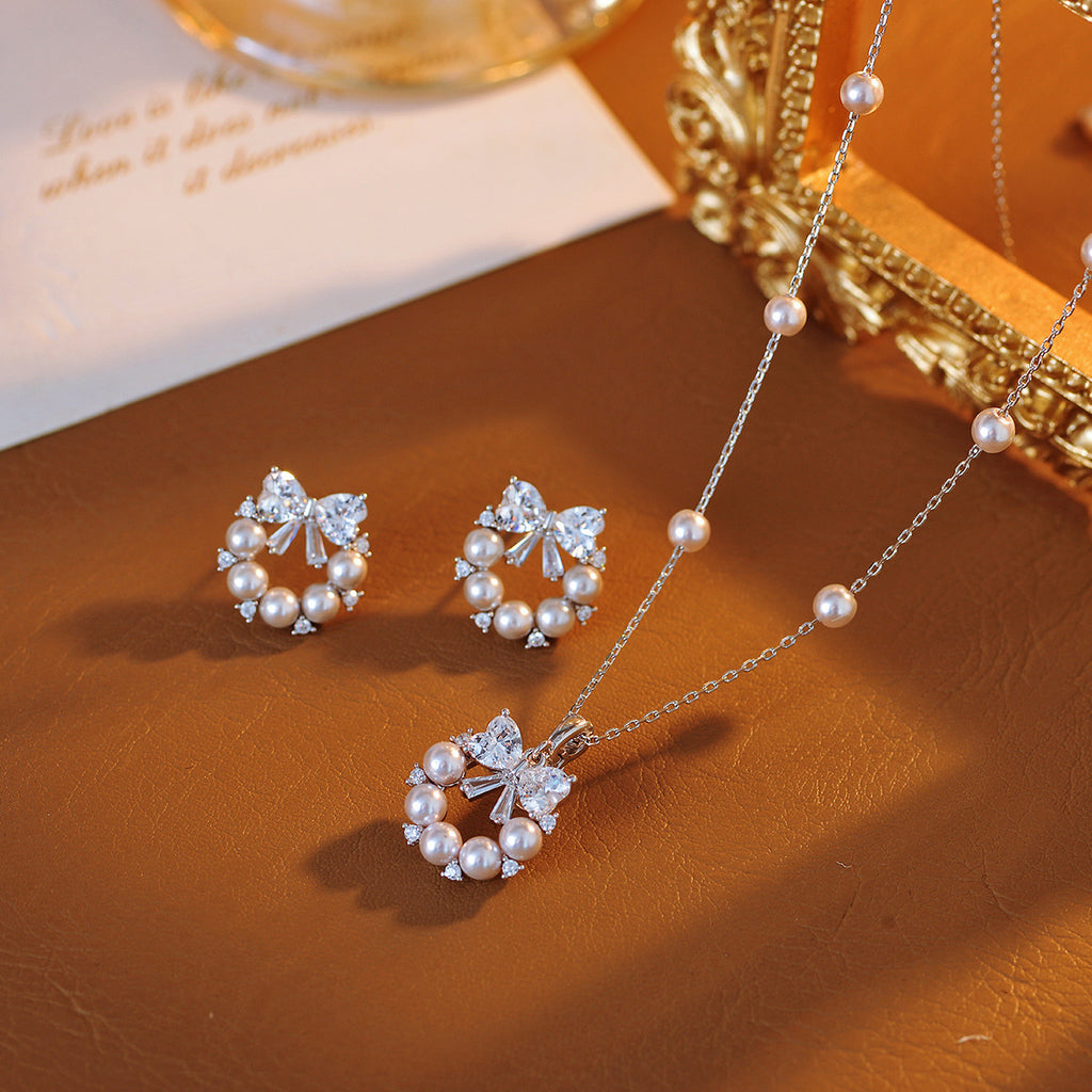 Runaway Princess Necklace Earrings New Round Hollow Micro Inlaid Pearl Pendant Accessories Light Luxury Jewelry