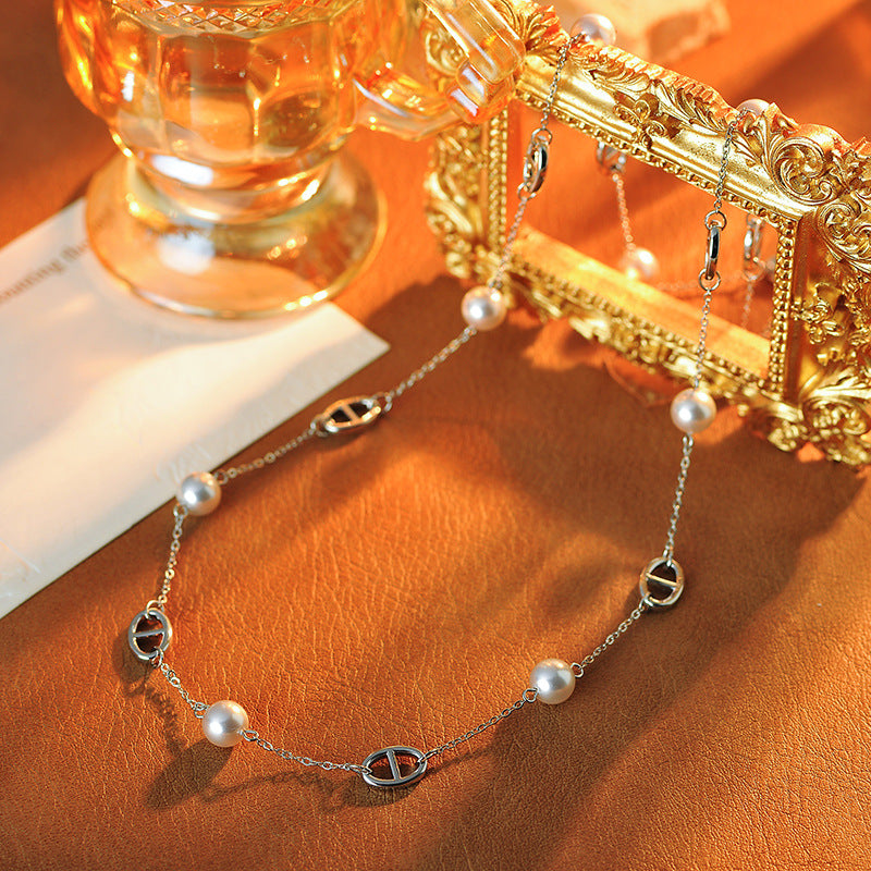 Long Pig Nose Pearl Necklace for Women New Hot-Selling Sweater Chain Light Luxury Niche Temperament Collarbone Chain Accessory