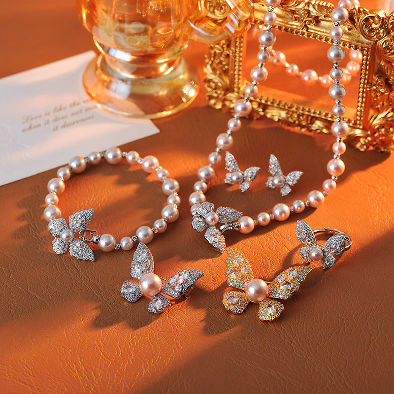 Butterfly Pearl Necklace for Women Sweater Chain Light Luxury Niche High-end New Collarbone Chain for Socialite Women