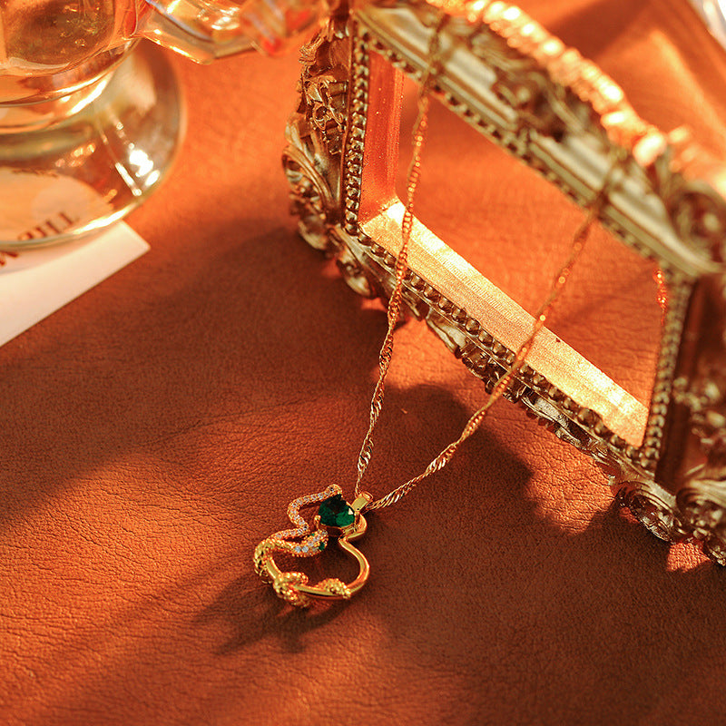 National Style New Chinese Style Emerald Zircon Gourd Necklace Simple Elegant Braided Chain Full of Fortune Sweater Chain New Year