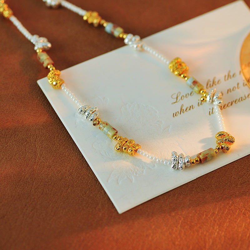 Natural Stone Metal Splicing Necklace for Women, Light Luxury Niche High-End Feel, Small Rice Bead Collarbone Chain, Vintage Elegant Neck Chain