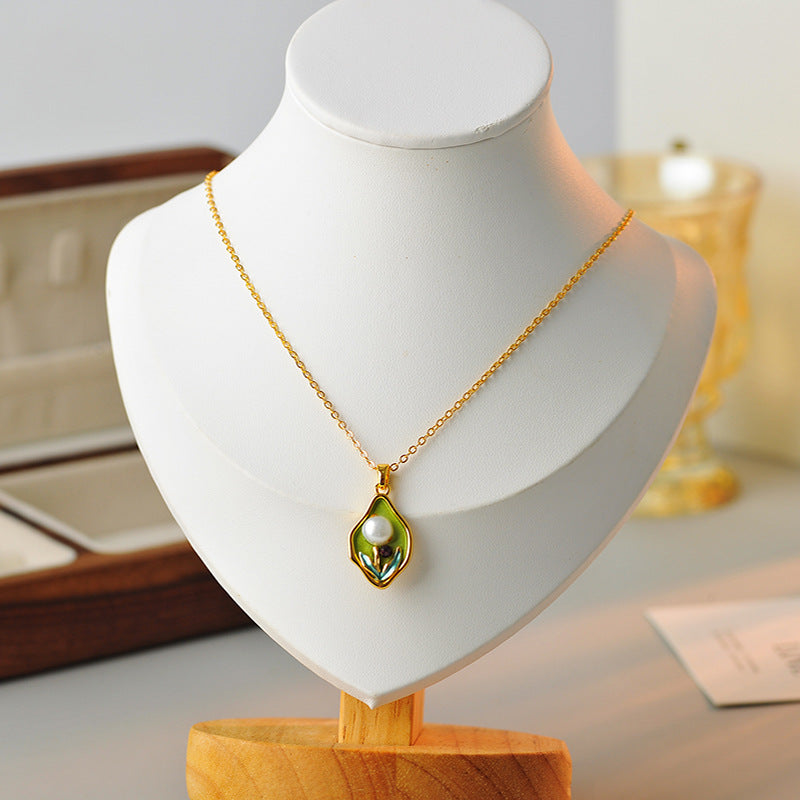 New Chinese Style Retro Palace Flower Freshwater Inlaid Pearl Necklace Enamel Glaze Temperament Pendant Necklace for Women