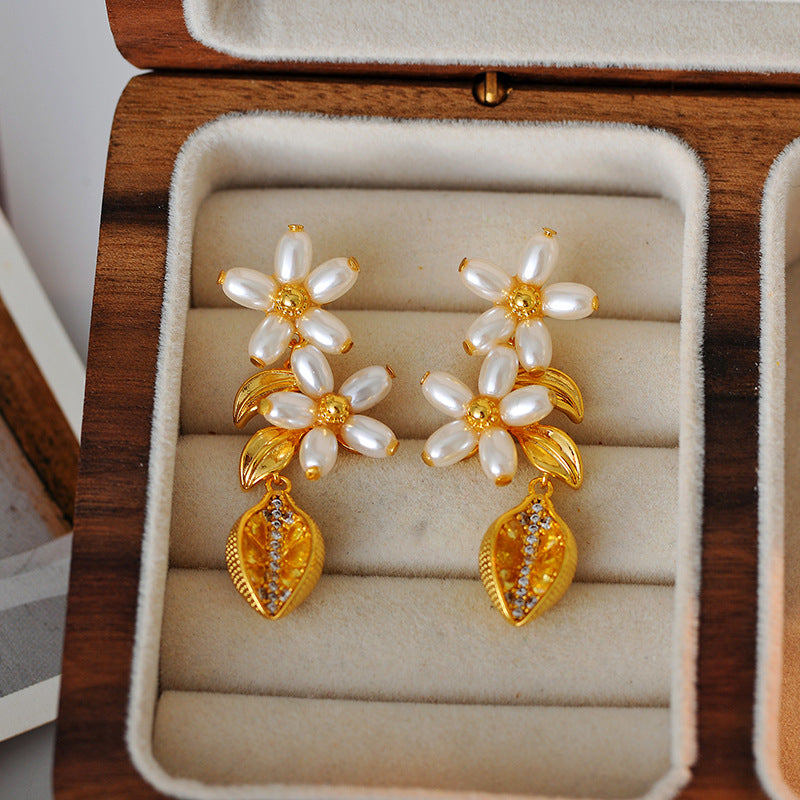 KS Home Lemon Petal Pearl Necklace with Rhinestones and Zircon Inlay Fresh and Elegant Collarbone Chain