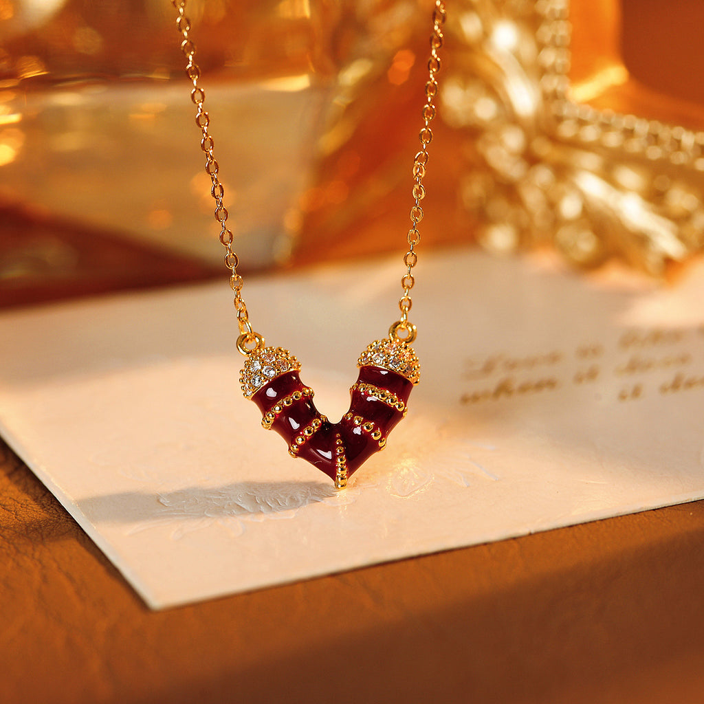 Exquisite Heart-Shaped New Women's Earrings Necklace Elegant Ear Clips Vintage Unique Stunning High-End Earrings