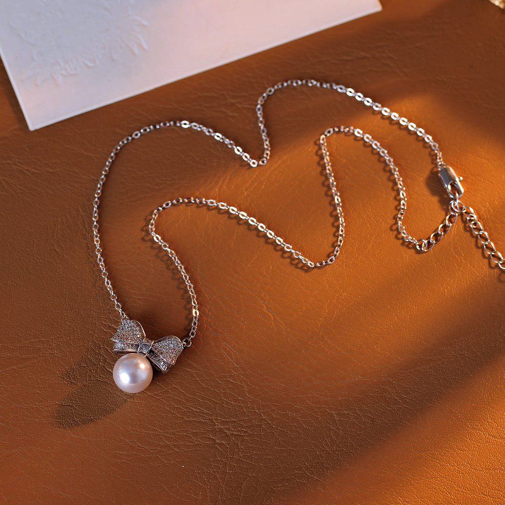 French Retro Exquisite Bow Necklace Niche High-end Light Luxury Versatile Smart Collarbone Chain