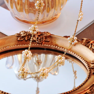 Cross-border European and American Hot-selling Fashion Copper Alloy Woven Flower Pearl Necklace Versatile Exquisite Elegant High-end Style