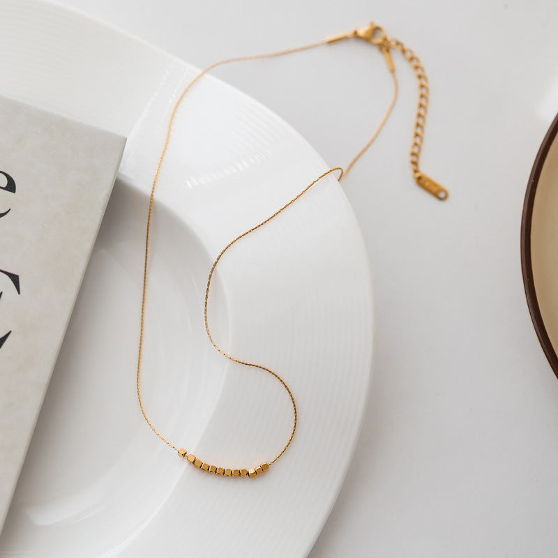 Minimalist Double-Layer Beaded Necklace for Women, Fashionable and Elegant, Exquisite Layered Jewelry, Autumn and Winter Sweater Chain