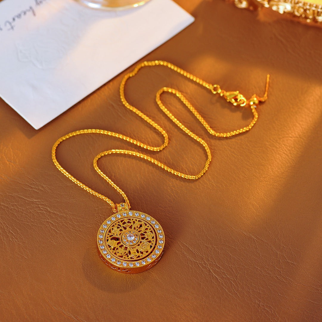 Wei Xue Same Style Hot-Selling Ancient Method Inlaid Diamond Rotating Eight Treasures Compass Pendant Necklace Rotating Auspicious Compass