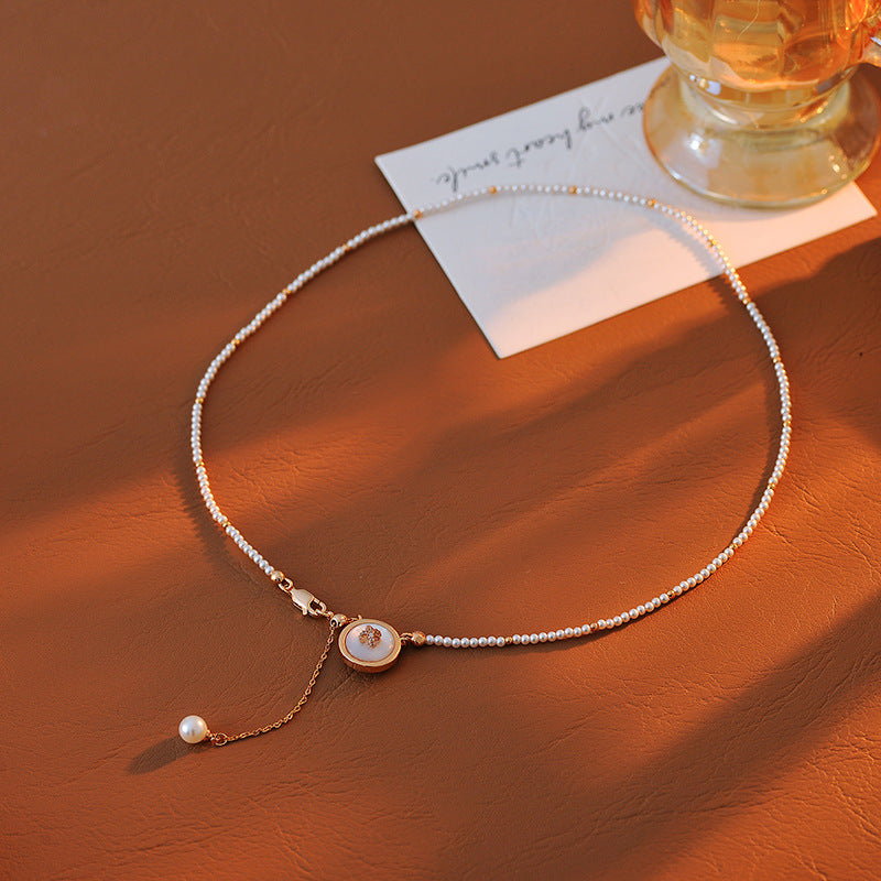 Button Design Mother-of-Pearl Necklace Light Luxury Niche High-End Feel 2025 New Versatile Elegant High-End Collarbone Chain