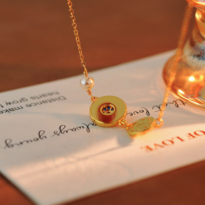 Elegant Light Luxury Fashion Retro Simple Compass High-end Exquisite Eight-pointed Star Necklace for Women