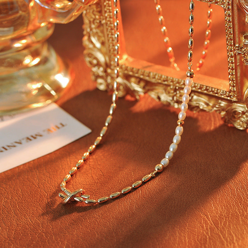 European and American Fashionable Elegant Pearl Knot Design Necklace Ins Trend Blogger Collarbone Chain One Piece