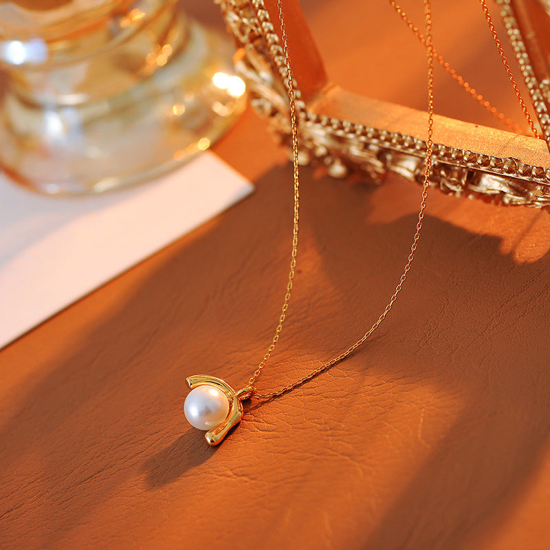 French Retro Simple Elegant U-Shaped Pearl Necklace for Women, Everyday Versatile High-End Necklace