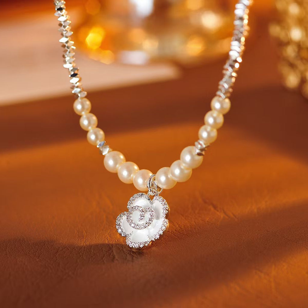 Camellia Pearl Necklace Japanese and Korean Style Fashion Necklace for Women Niche High-end Clavicle Chain Light Luxury Versatile
