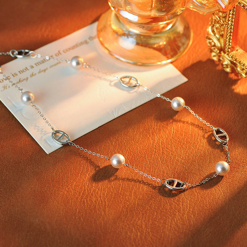 Long Pig Nose Pearl Necklace for Women New Hot-Selling Sweater Chain Light Luxury Niche Temperament Collarbone Chain Accessory