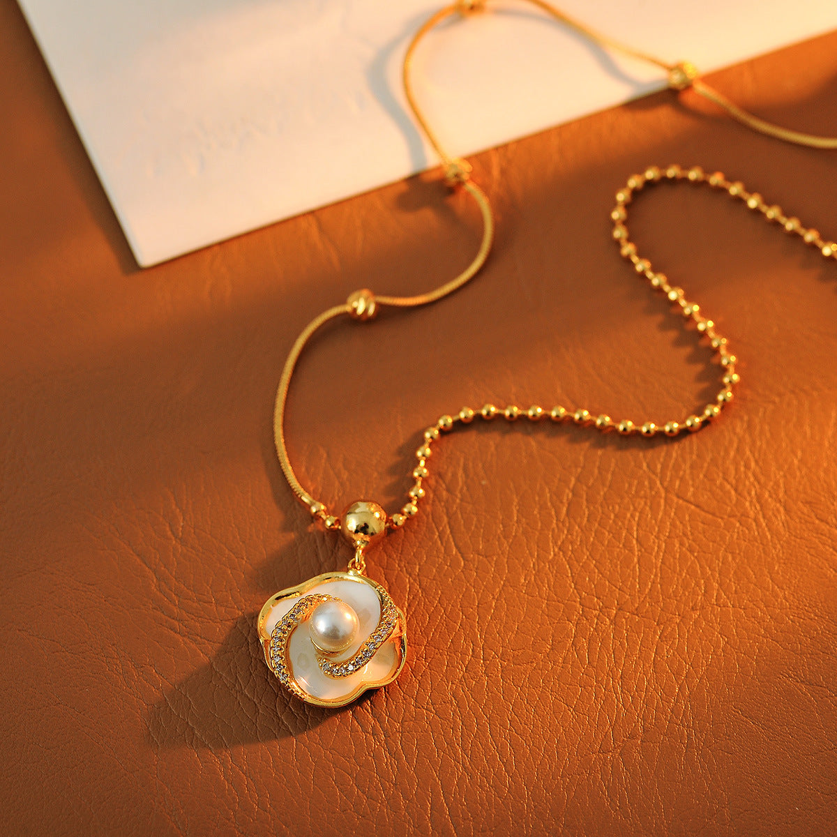 Pearl Camellia Flower Necklace Light Luxury Enamel High-end Niche Design Fashionable Temperament Collarbone Chain