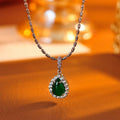 Emerald Water Drop Necklace Minimalist Style High-end Elegant Socialite Light Luxury New Model