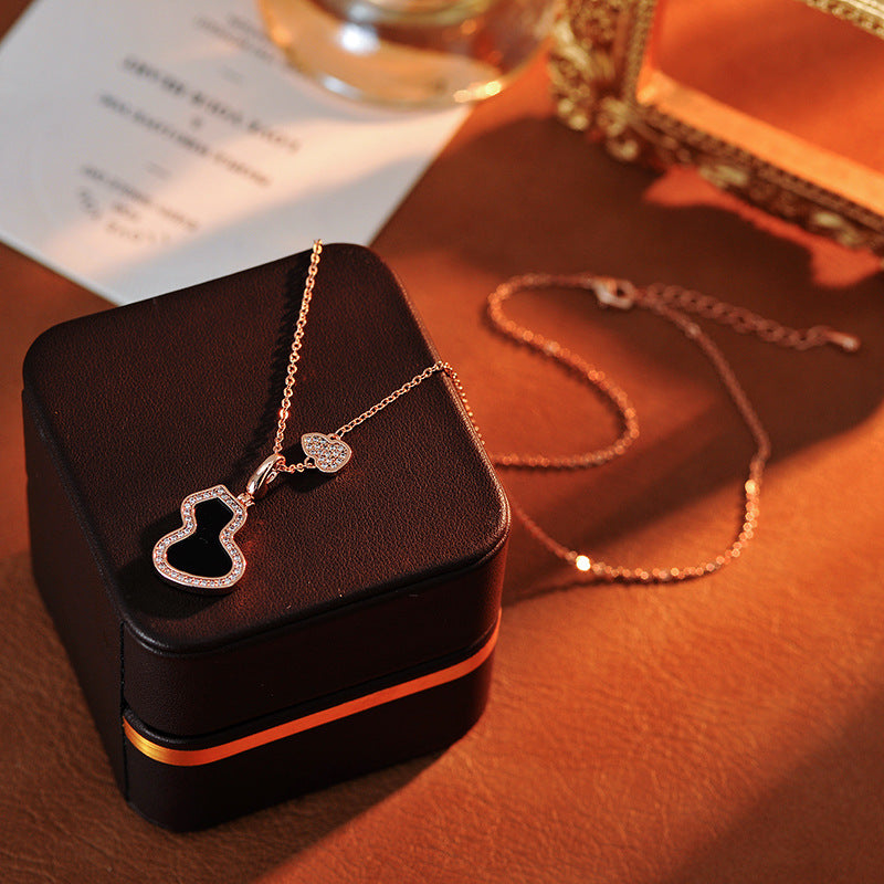 Qilin Double Gourd Necklace for Women Rose Gold Lucky Fortune Mother-of-Pearl Collarbone Chain Pendant Red Gourd Black and White Gourd