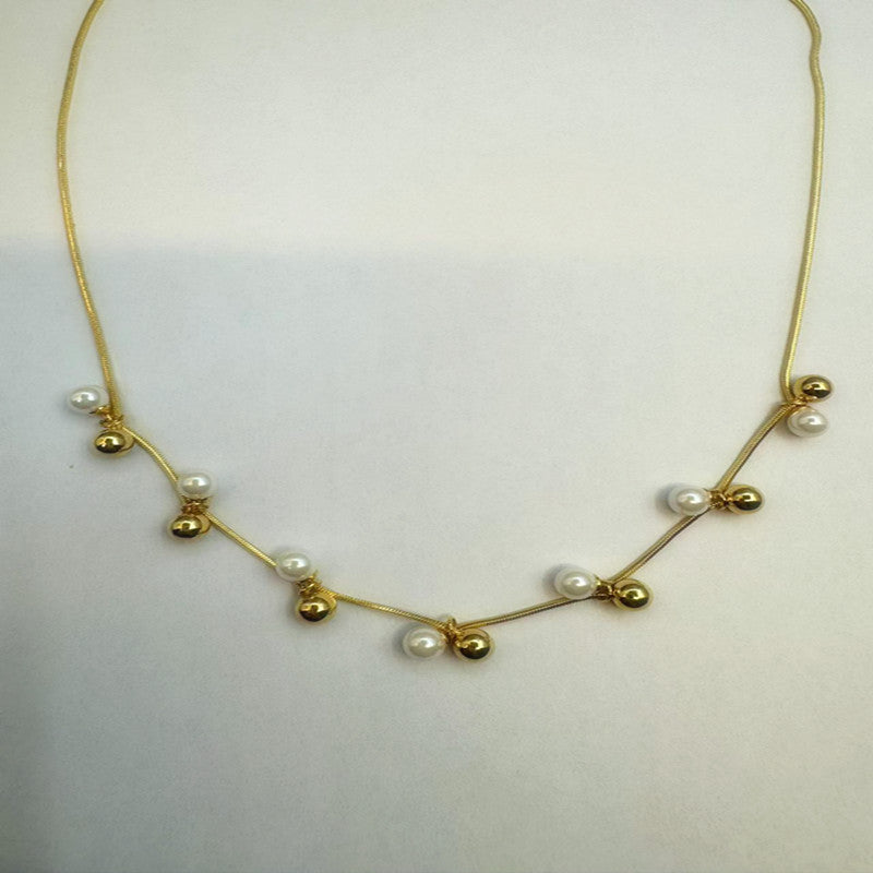 Hot-Selling Gold-Plated Small Pearl Necklace for Women, Light Luxury, Niche, High-End French Style, Elegant and Simple Collarbone Chain