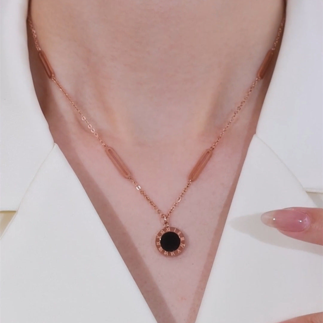 Black and White Double-Sided Roman Numeral Disc Collarbone Chain Necklace for Women Rose Gold Design Sense Internet Celebrity Versatile Body Accessory