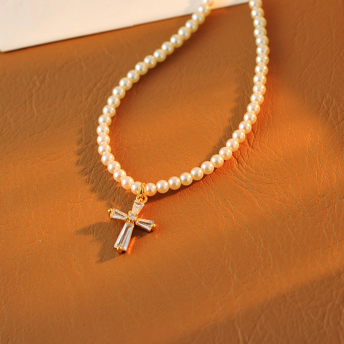 New Elegant Fashion Niche Light Luxury Everyday Versatile 4mm Pearl Zircon Pendant Collarbone Chain