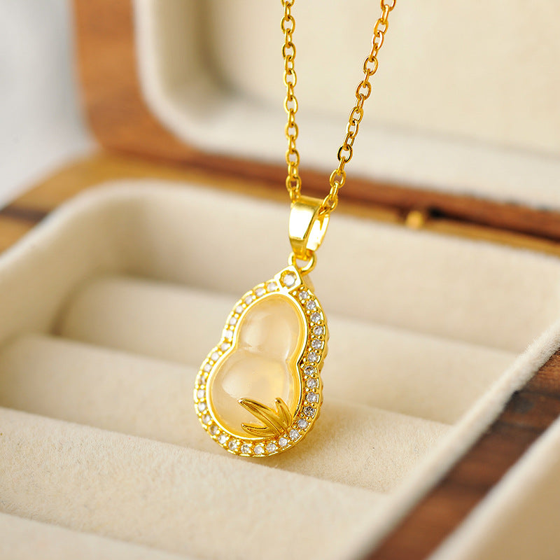 Simple Fashion Gold Gourd Collarbone Chain Inlaid Gold Gourd High-end Collarbone Chain for Women