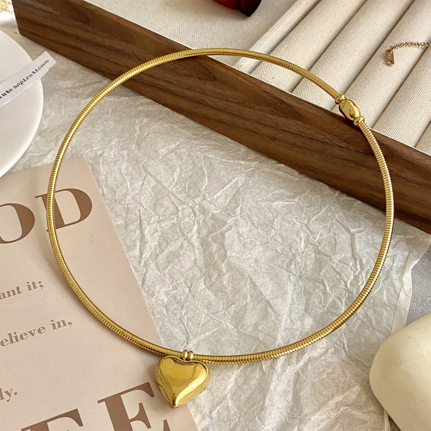 New Ins Style Titanium Steel Heart Pendant Choker Necklace for Women Simple Versatile High-end Neck Ring Jewelry