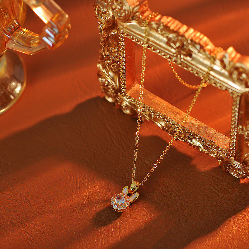 Sweet Fresh Cute Rotatable Rabbit Necklace Light Luxury Niche Super Flash Full Diamond Clavicle Chain